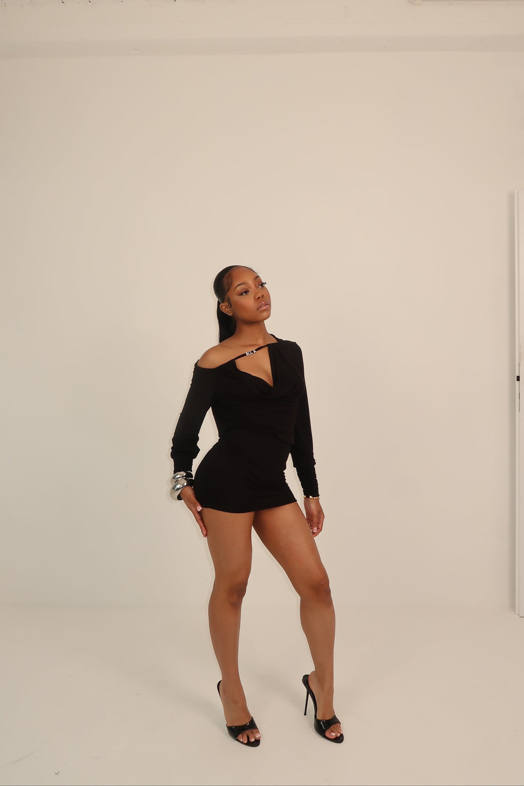 Aura Dress Black